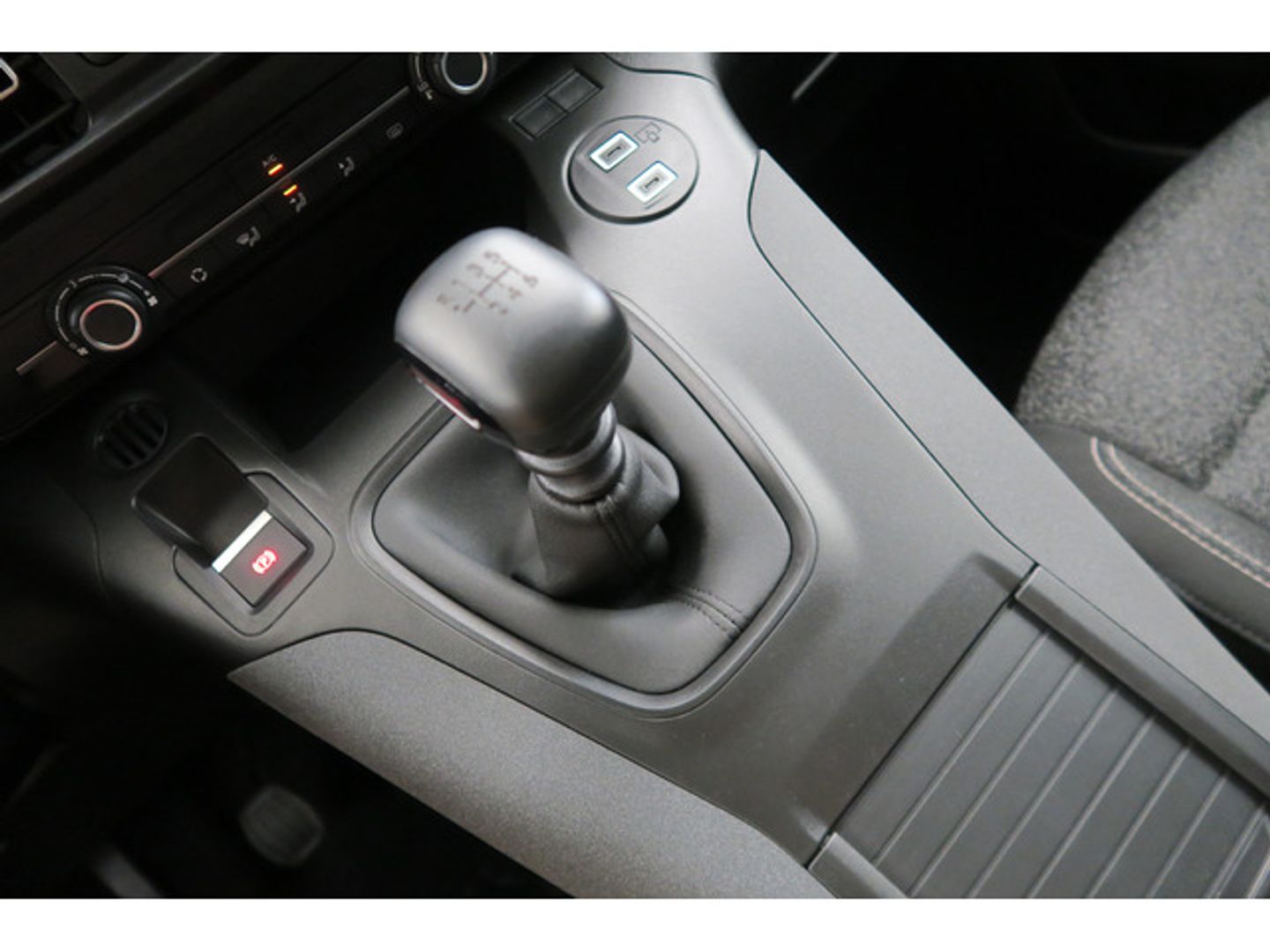 Peugeot Rifter BlueHDi 100 Allure Business Standard 73 kW (100 CV)