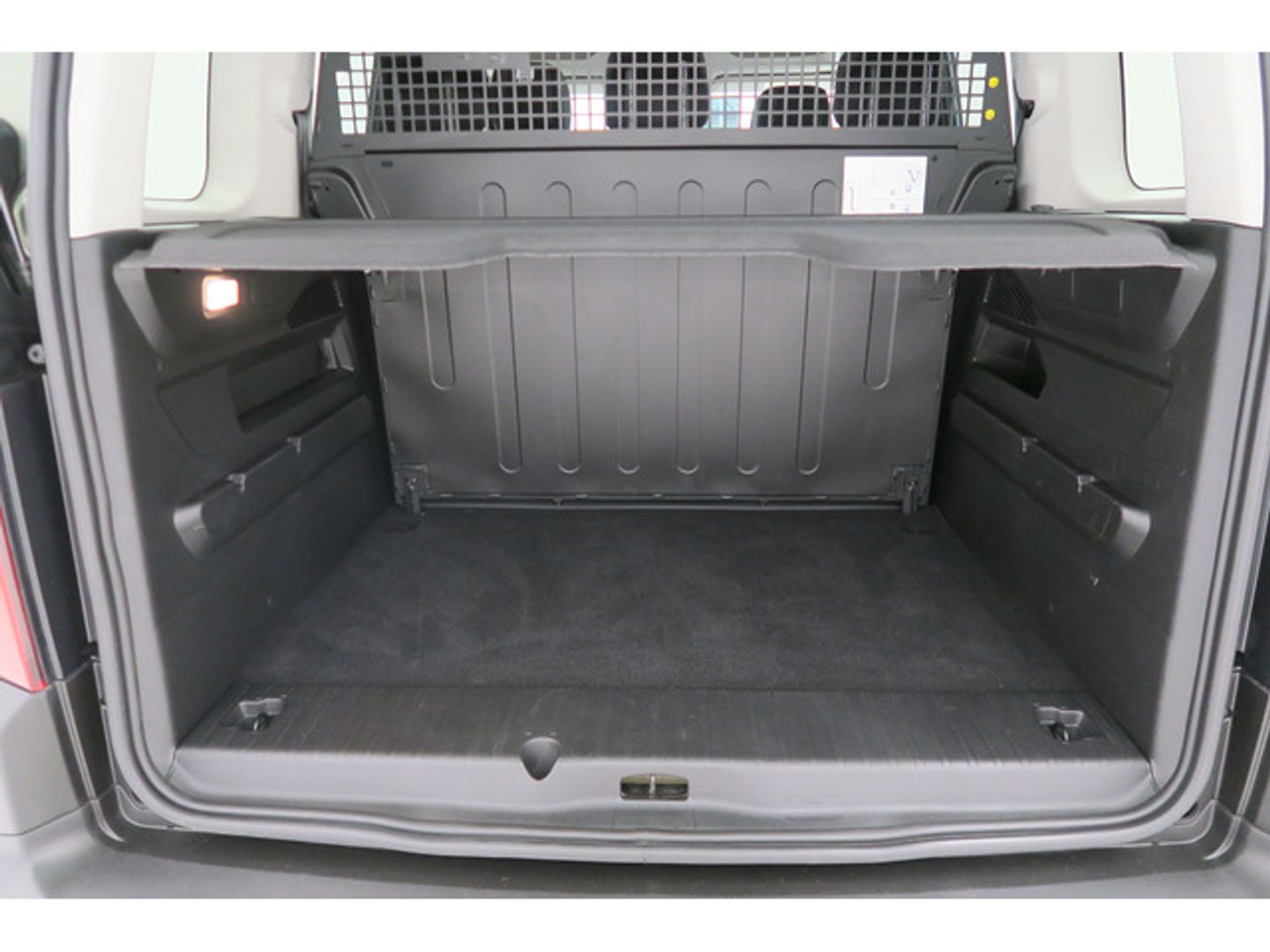 Peugeot Rifter BlueHDi 100 Allure Business Standard 73 kW (100 CV)
