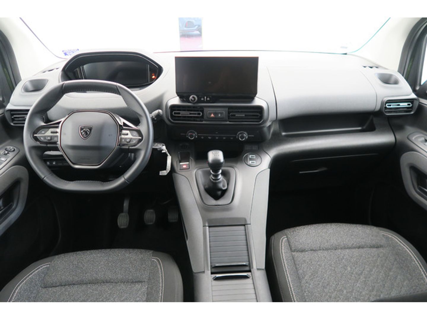 Peugeot Rifter BlueHDi 100 Allure Business Standard 73 kW (100 CV)