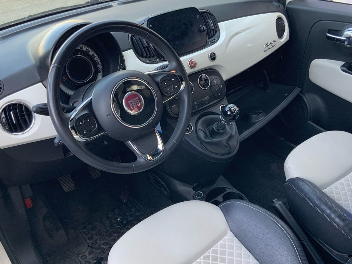 Fiat 500 1.0 Hybrid Dolcevita 51 kW (70 CV)