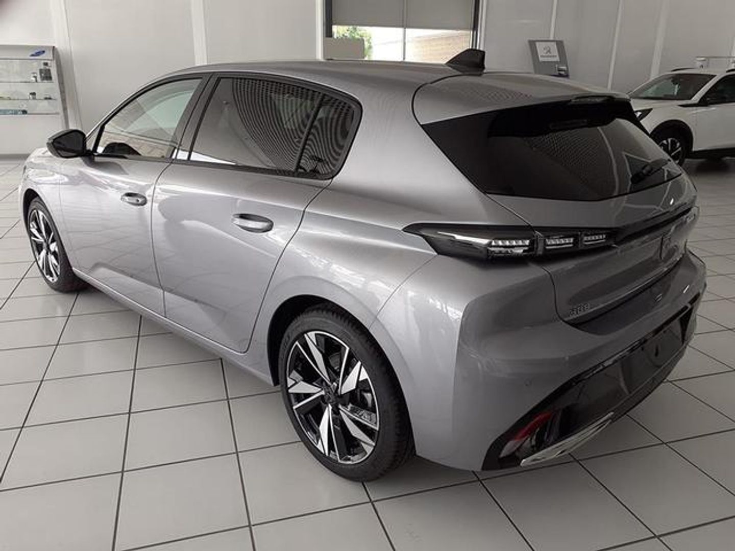 Peugeot 308 PureTech 130 S&S Allure EAT8 96 kW (130 CV)