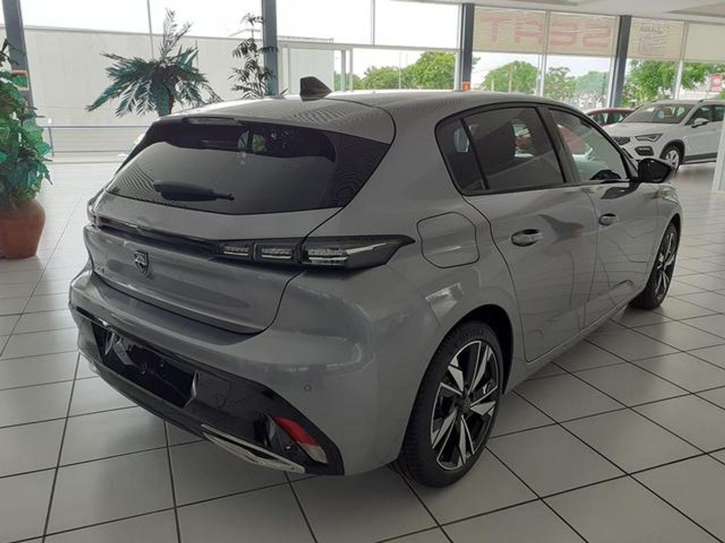 Peugeot 308 PureTech 130 S&S Allure EAT8 96 kW (130 CV)