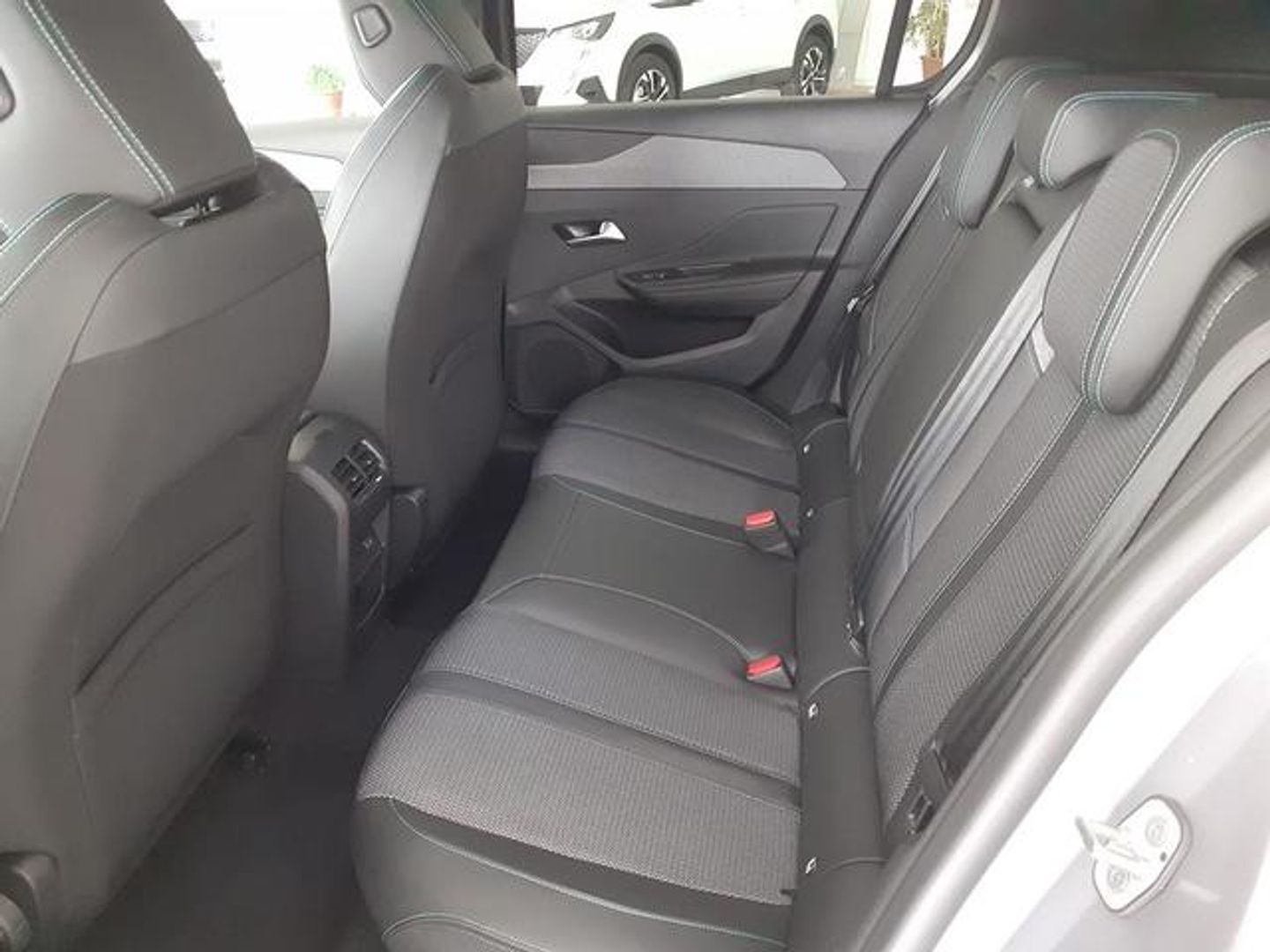 Peugeot 308 PureTech 130 S&S Allure EAT8 96 kW (130 CV)