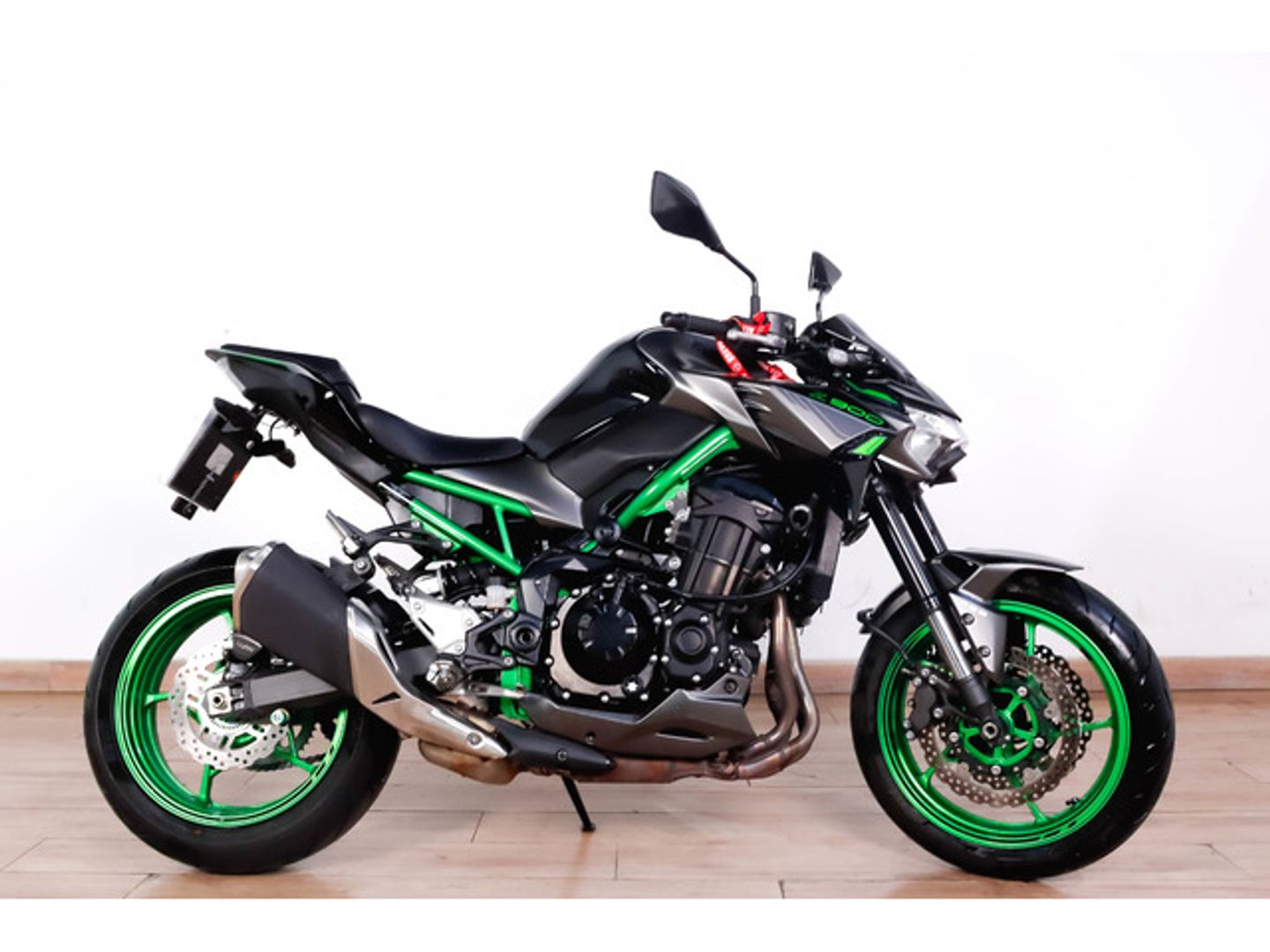 Kawasaki Z900/A2 Negro Motorcycle