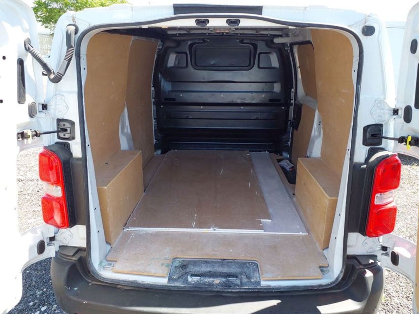 Fiat Scudo Furgon 2.0 Bluehdi L2 106 kW (144 CV)