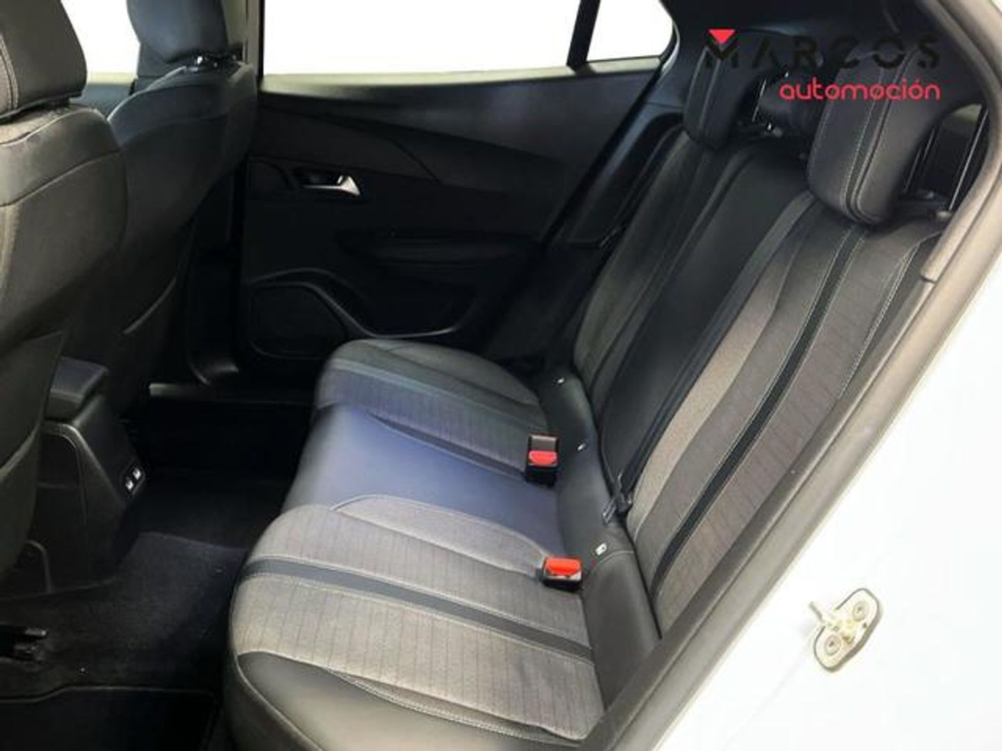 Peugeot 2008 PureTech 130 S&S Allure EAT8 96 kW (130 CV)
