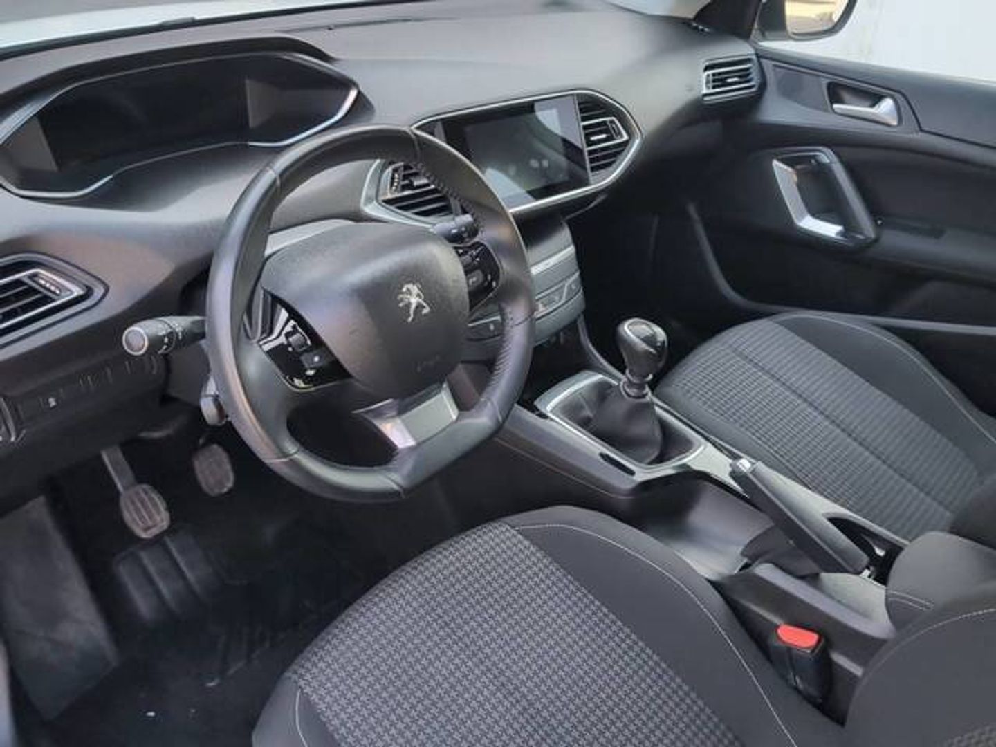 Peugeot 308 PureTech 110 S&S Active Pack 81 kW (110 CV)