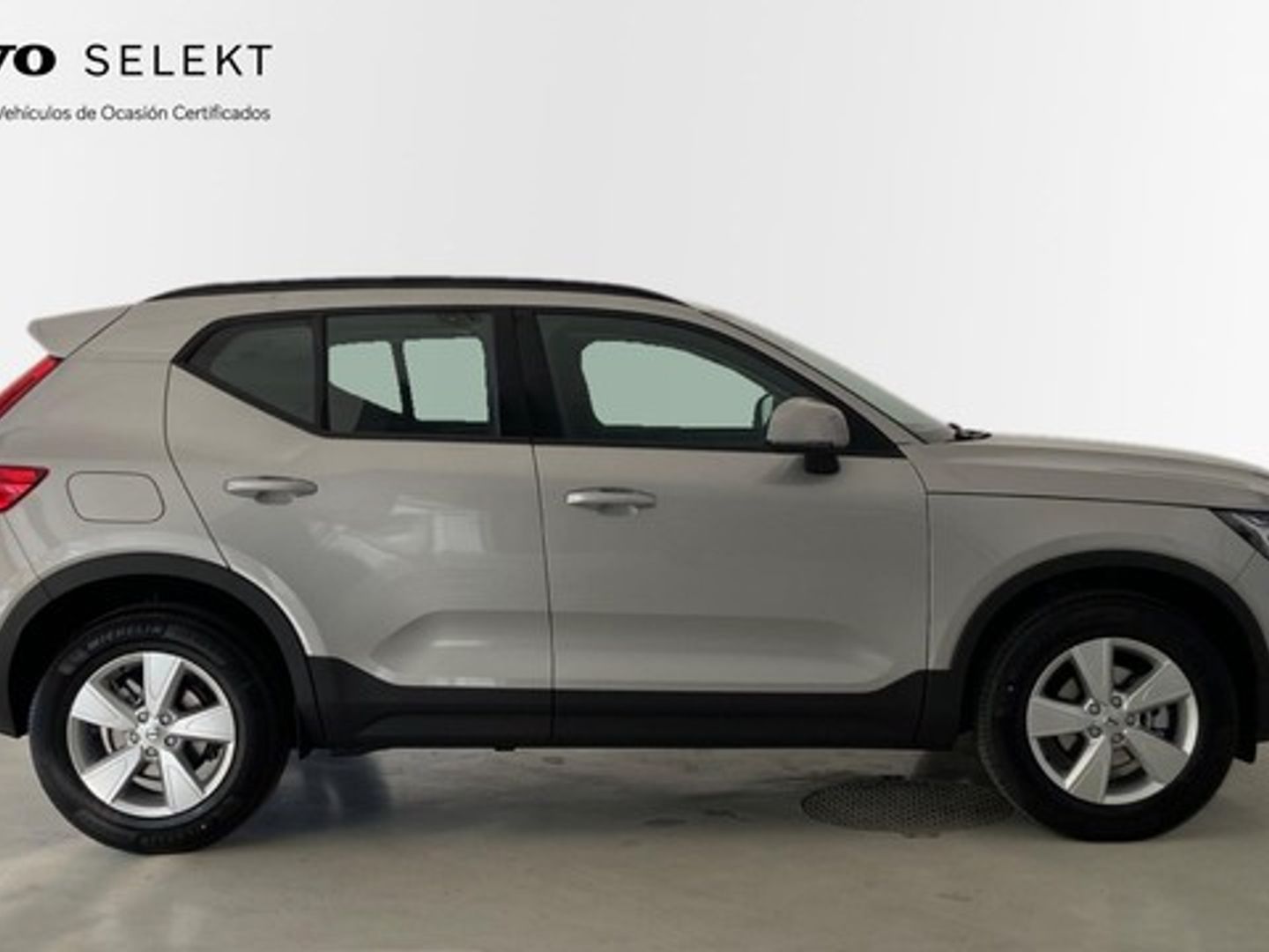 Volvo XC40 B3 G Essential Auto 120 kW (163 CV)
