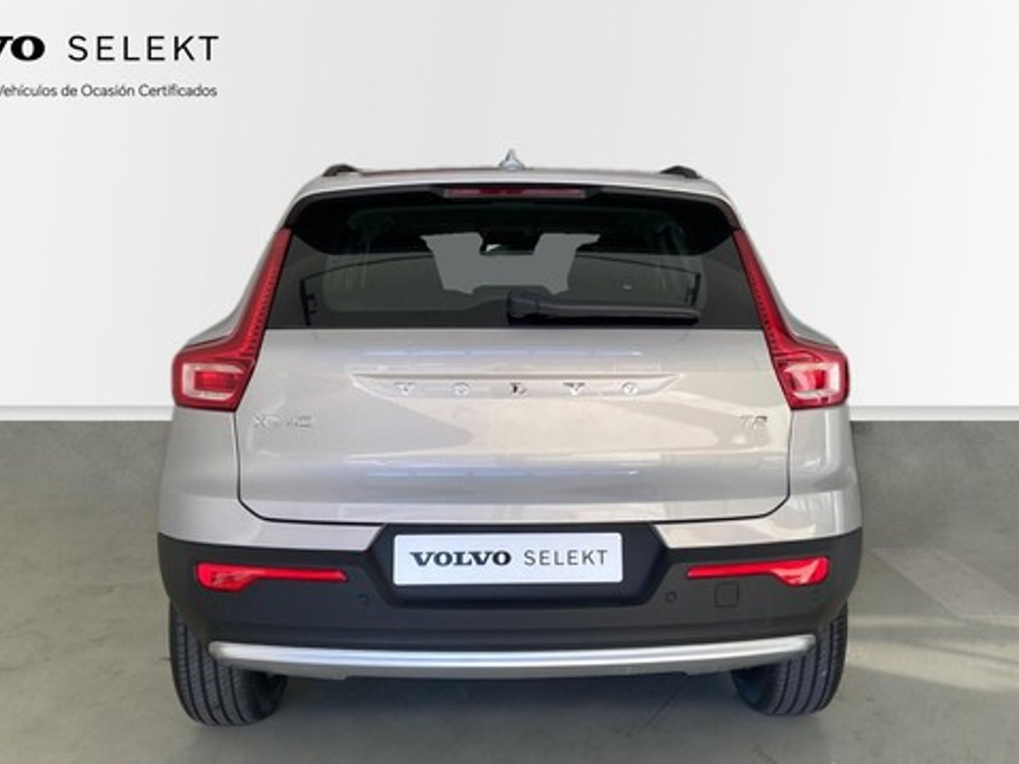 Volvo XC40 B3 G Essential Auto 120 kW (163 CV)