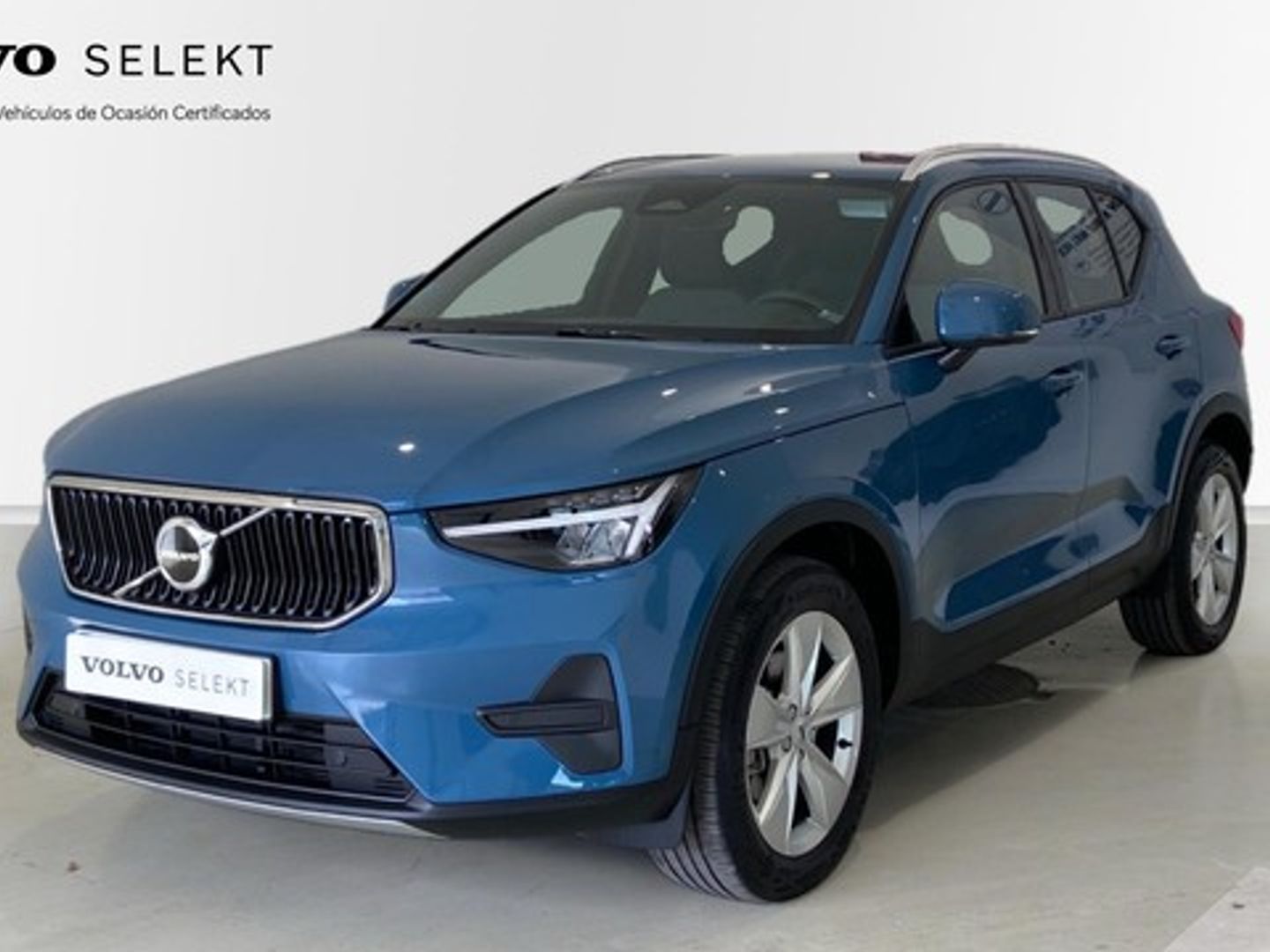 Volvo XC40 B3 G Core Auto 120 kW (163 CV) Azul All Terrain / Pick-up