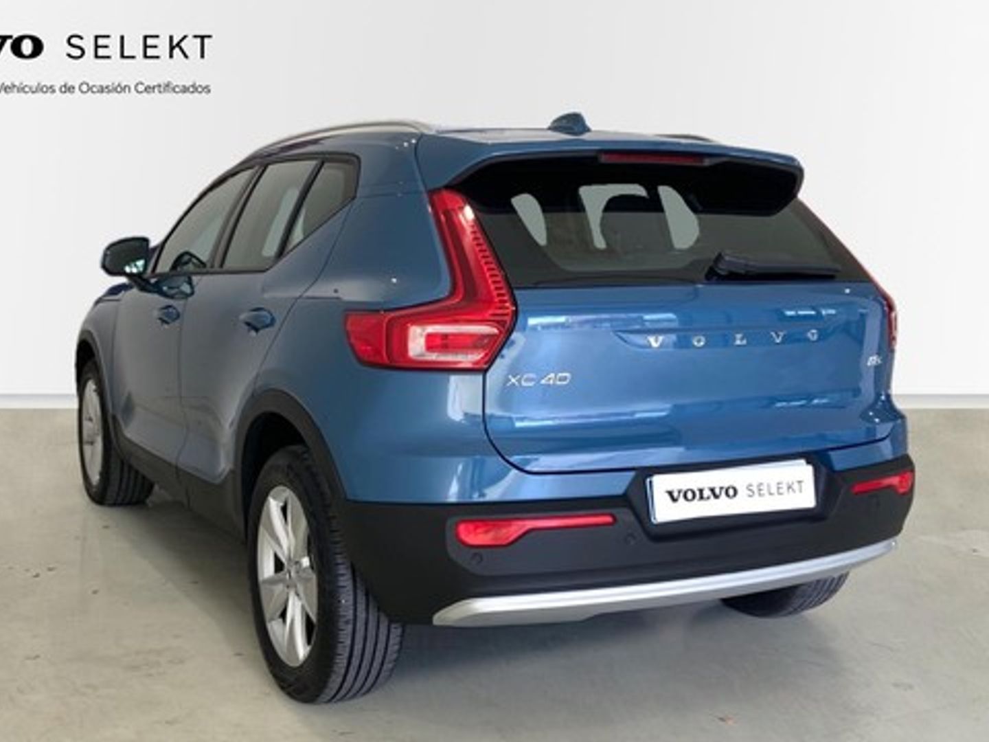 Volvo XC40 B3 G Core Auto 120 kW (163 CV)