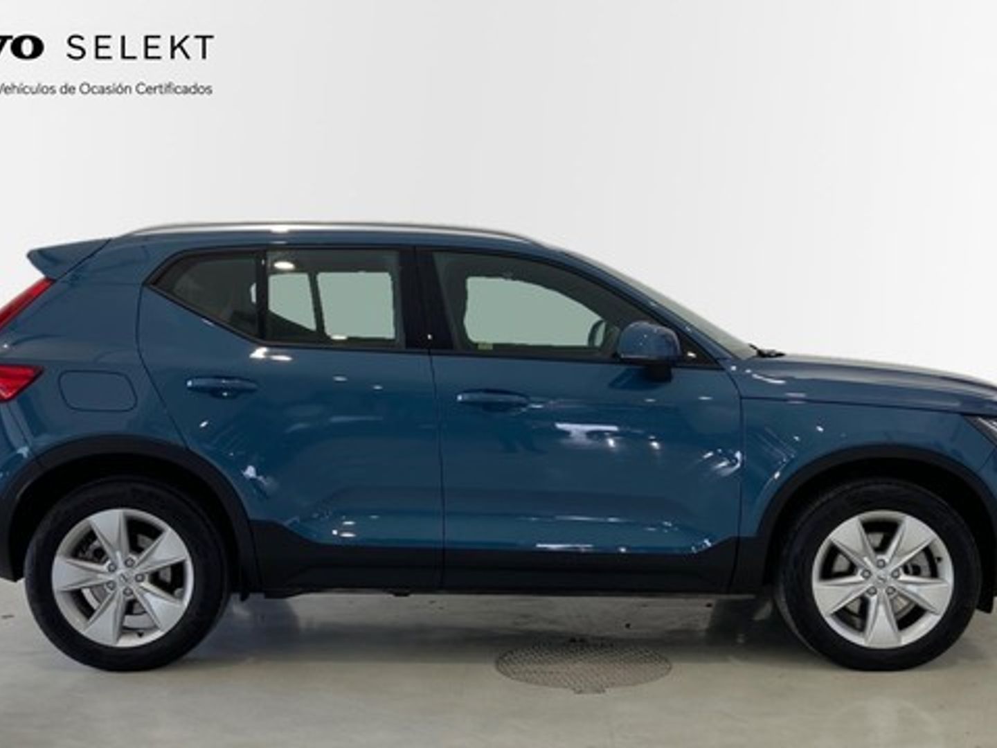 Volvo XC40 B3 G Core Auto 120 kW (163 CV)