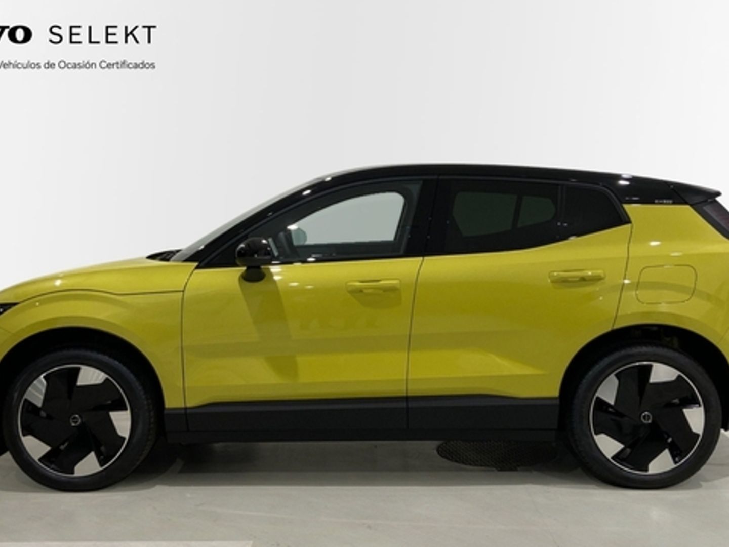 Volvo EX30 Single Motor Extended Range Plus Auto 200 kW (272 CV)