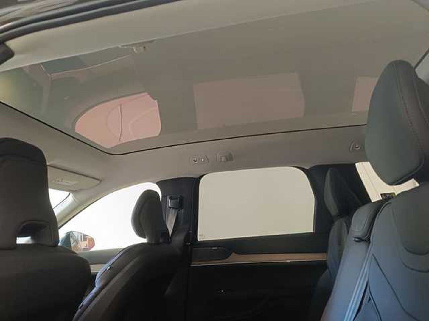Volvo EX90 Twin BEV Ultra eAWD 300 kW (408 CV)