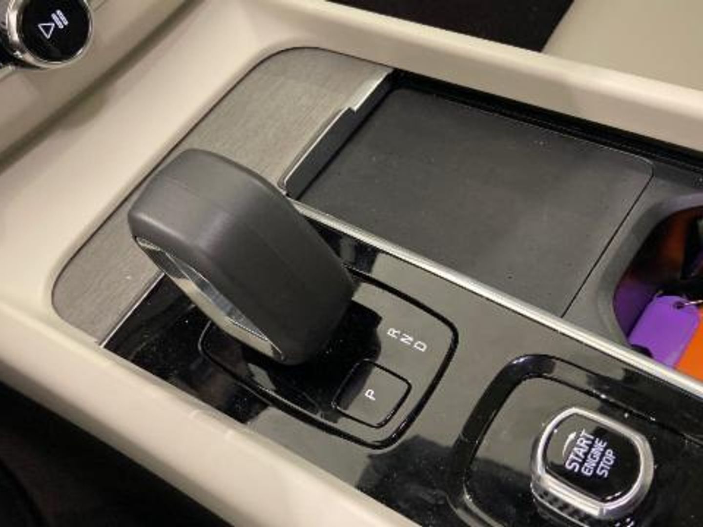 Volvo XC60 T6 Recharge Core AWD Auto 257 kW (350 CV)