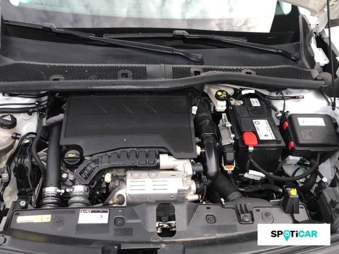 Peugeot 2008 PureTech 130 S&S Allure Pack 96 kW (130 CV) Blanco SUV
