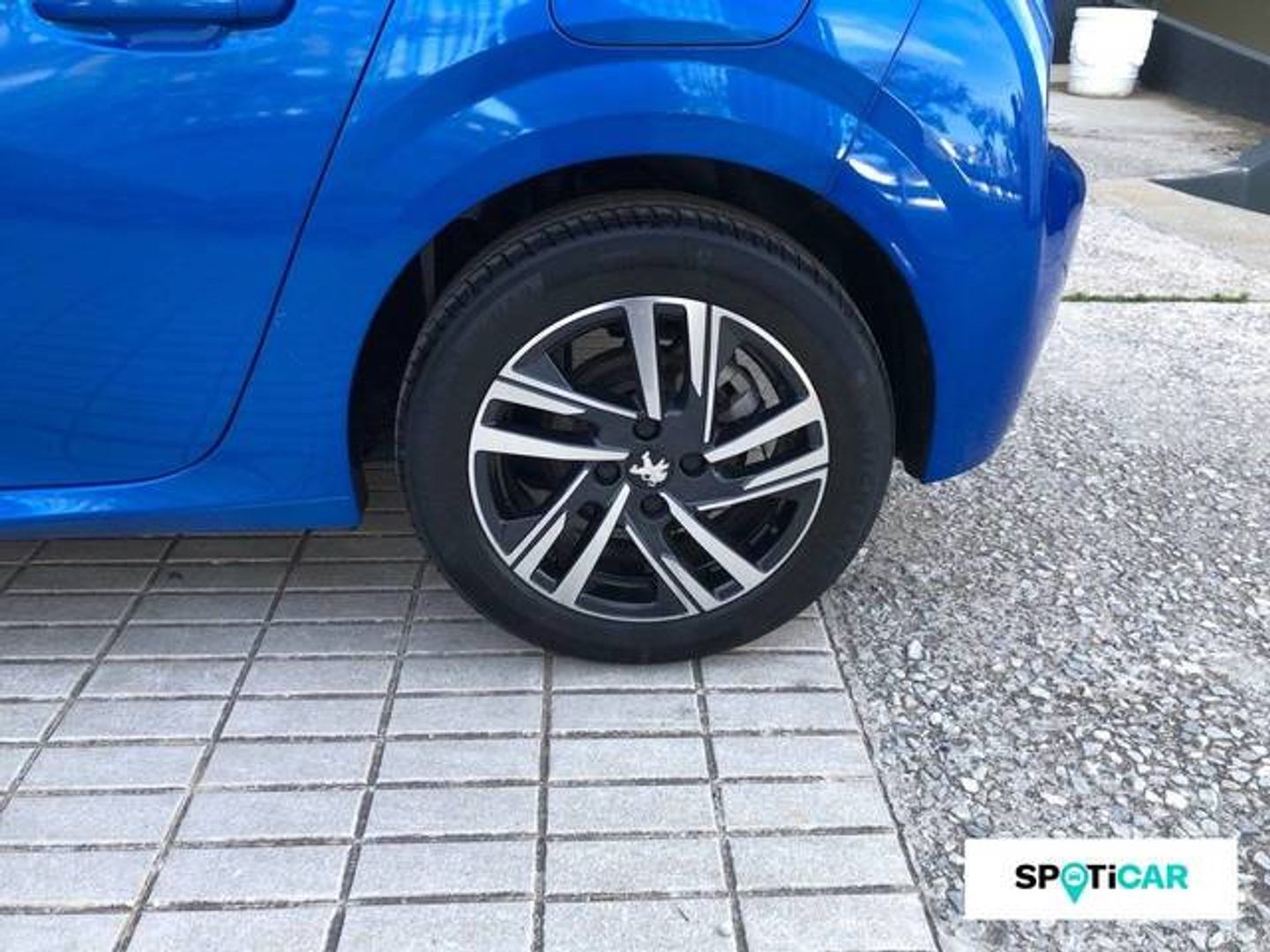 Peugeot 208 PureTech 100 Allure 75 kW (100 CV) Azul Compact