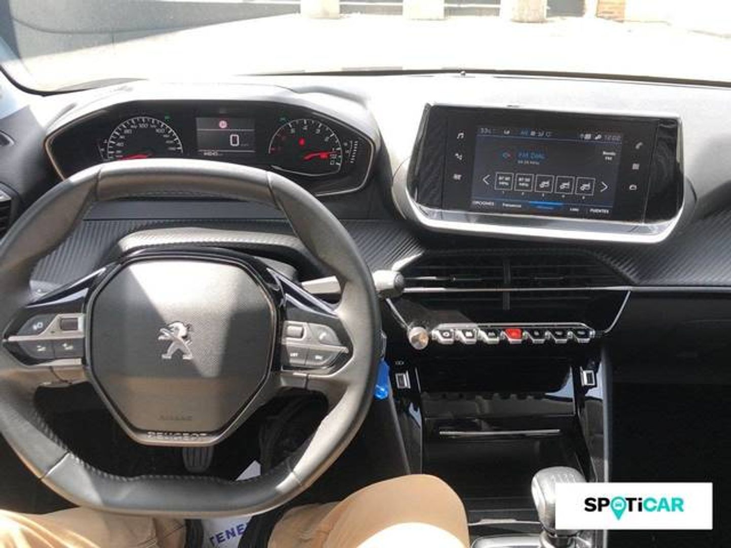 Peugeot 208 PureTech 100 Allure 75 kW (100 CV) Gris Compact