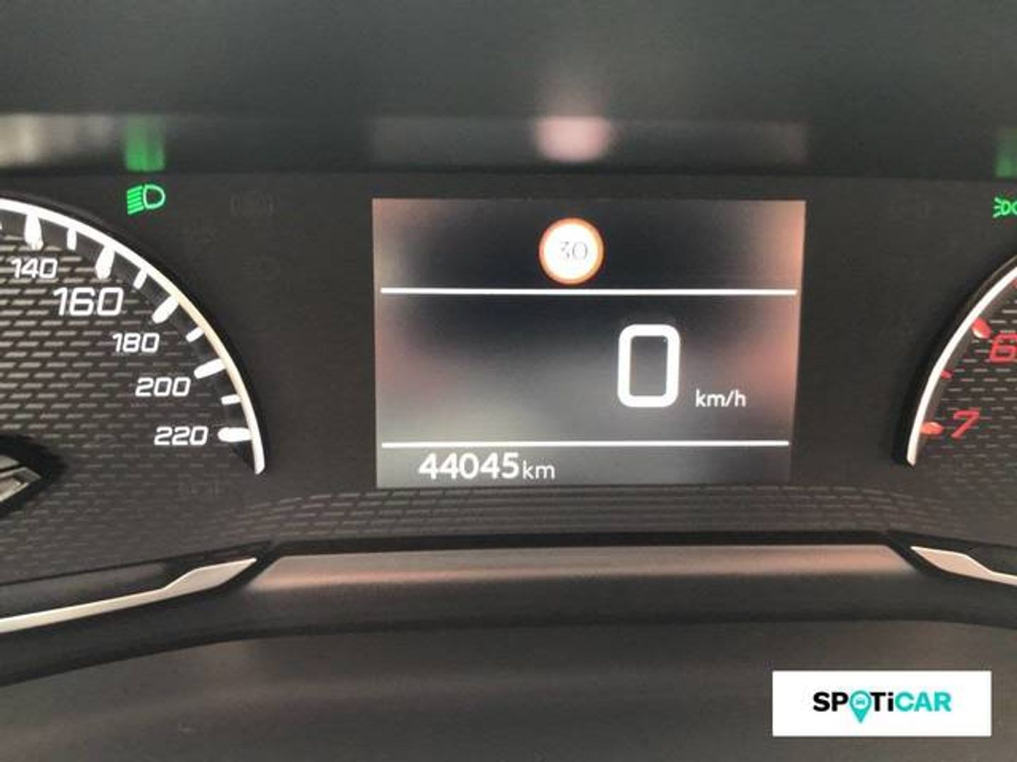 Peugeot 208 PureTech 100 Allure 75 kW (100 CV) Gris Compact