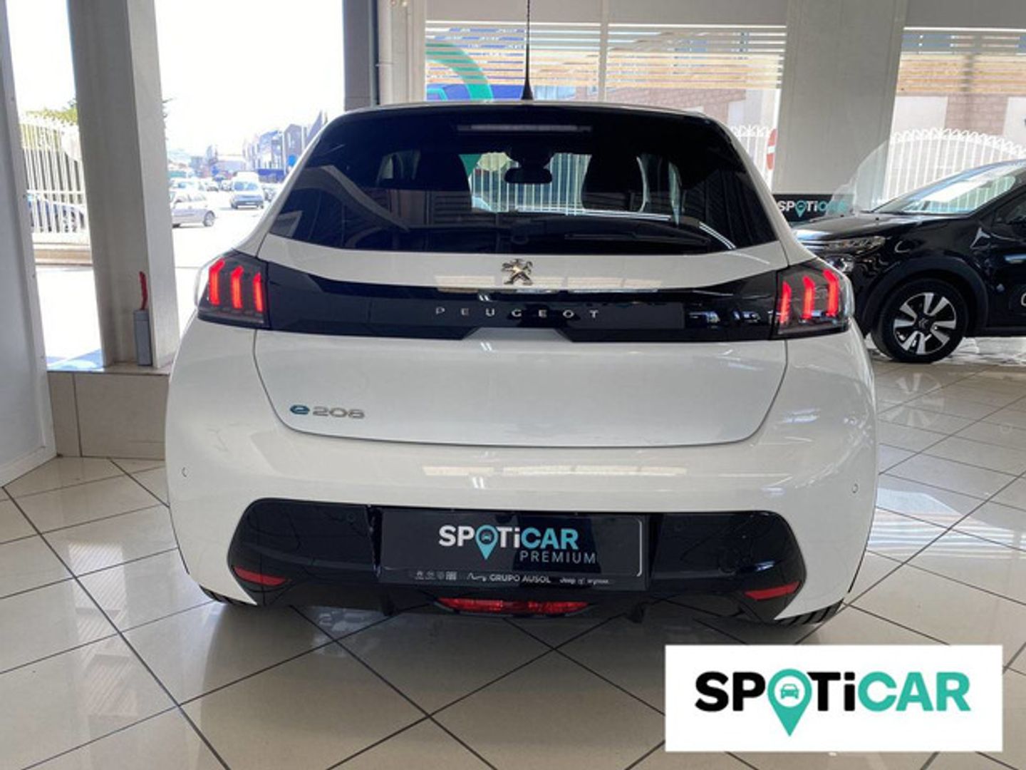 Peugeot e-208 Eléctrico Allure Pack 100 kW (136 CV) Blanco Compact