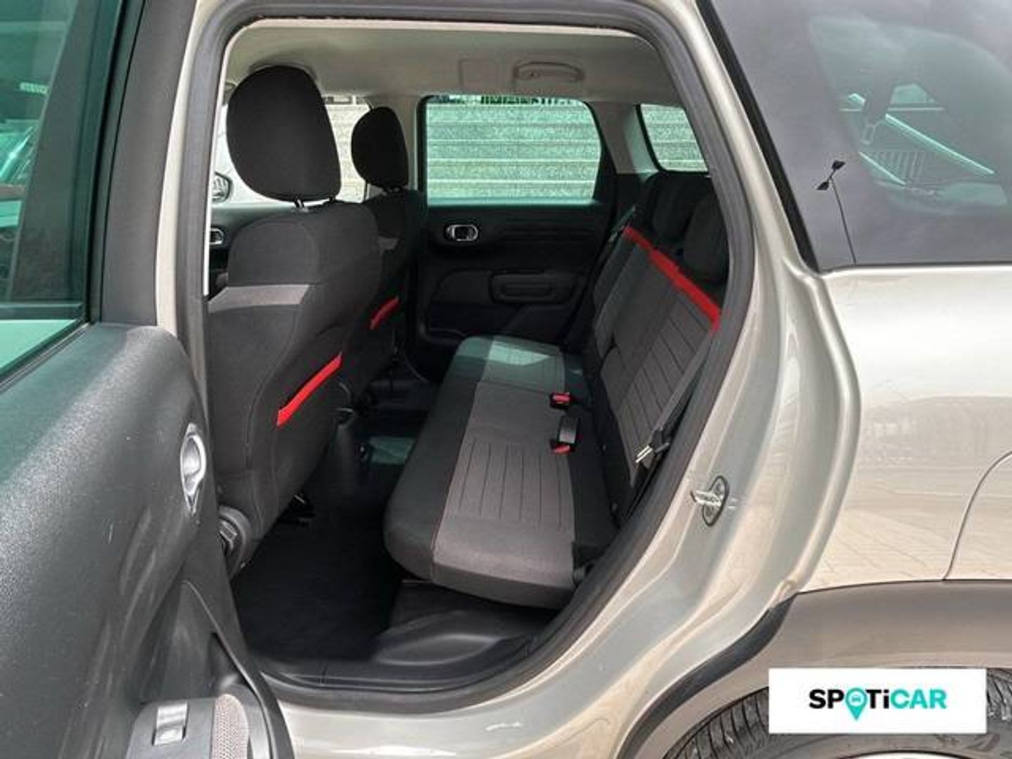 Citroen C3 Aircross PureTech 110 S&S Feel Pack 81 kW (110 CV) Gris Plata SUV