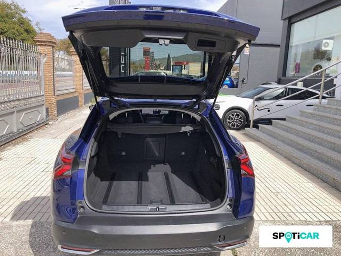 Citroen C5 X PureTech 130 S&S Shine EAT8 96 kW (130 CV) Azul Sedan