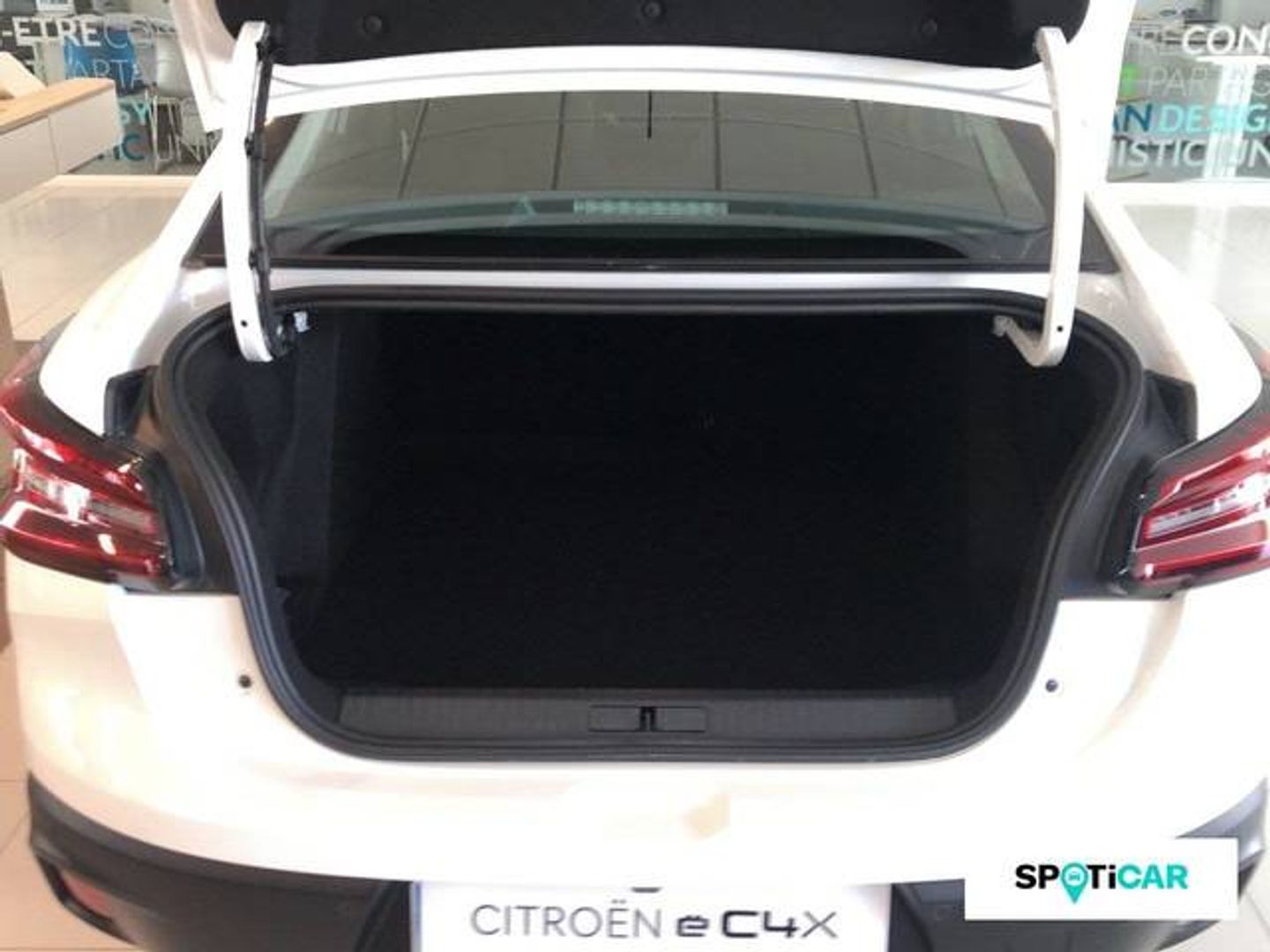 Citroen C4 X PureTech 100 S&S Feel 75 kW (102 CV) Blanco Sedan