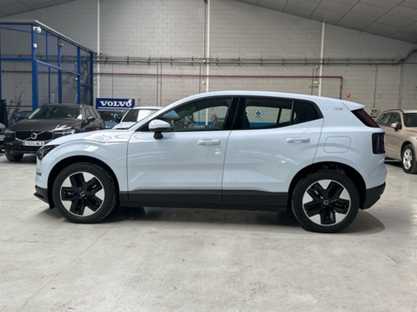 Volvo EX30 Single Motor Extended Range Core Auto 200 kW (272 CV)