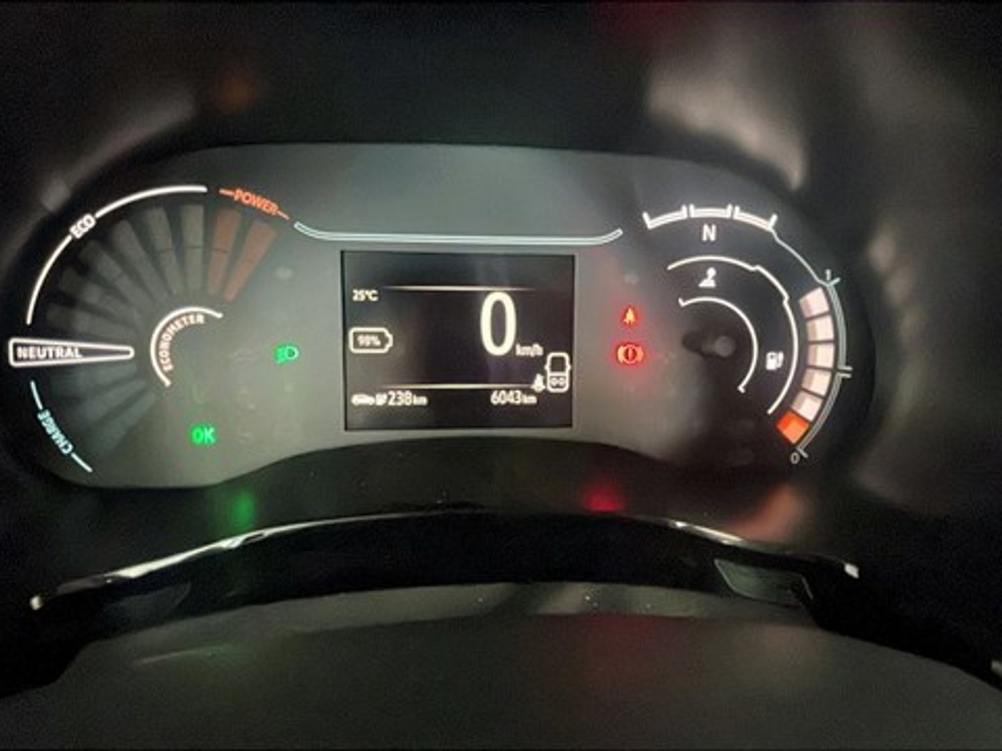 Dacia Spring Expression Electric 33 kW (45 CV) Beige Sedan