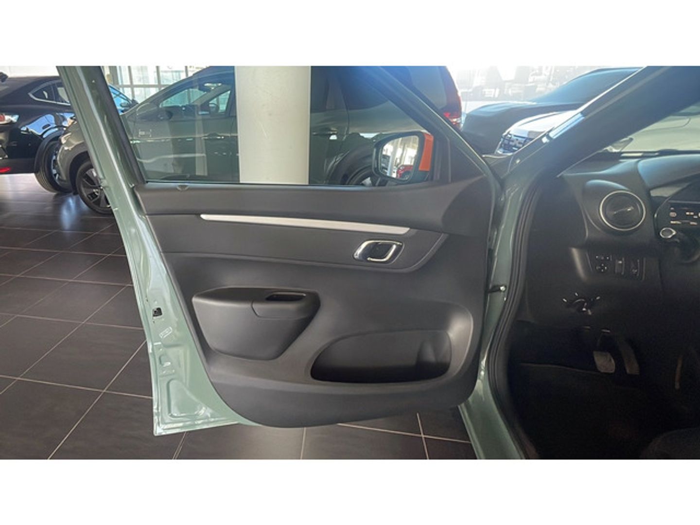 Dacia Spring Expression Electric 33 kW (45 CV) Beige Sedan