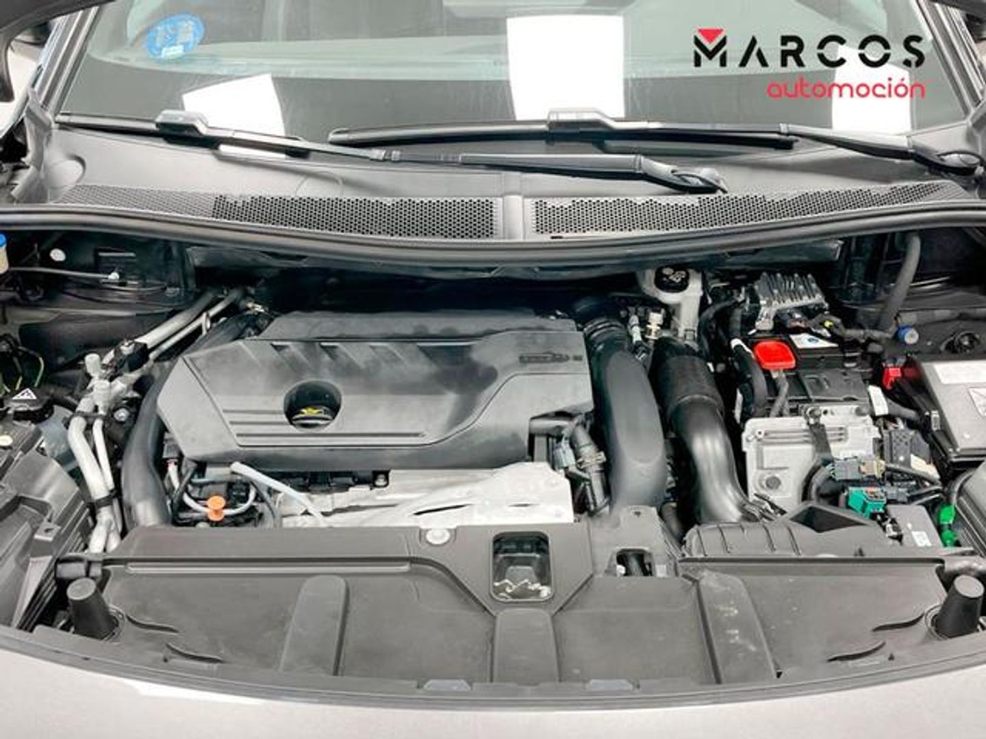 Peugeot 3008 Hybrid 225 GT e-EAT8 165 kW (225 CV)