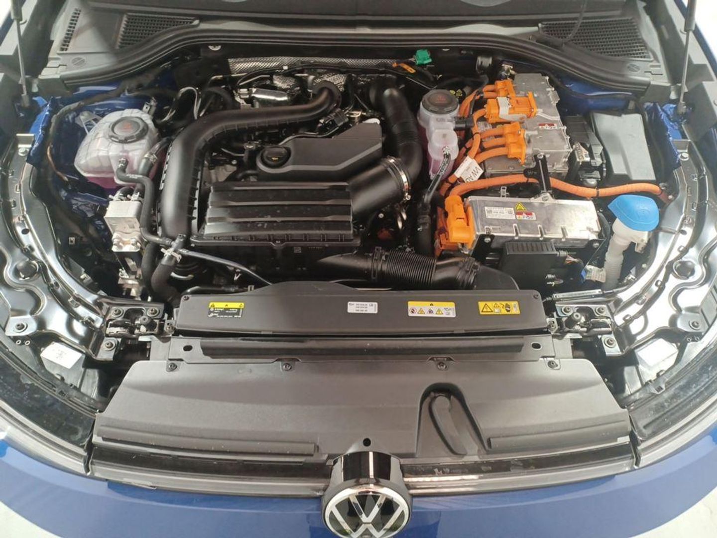 Volkswagen Passat Variant R-Line eHybrid PHEV 200 kW (272 CV) DSG