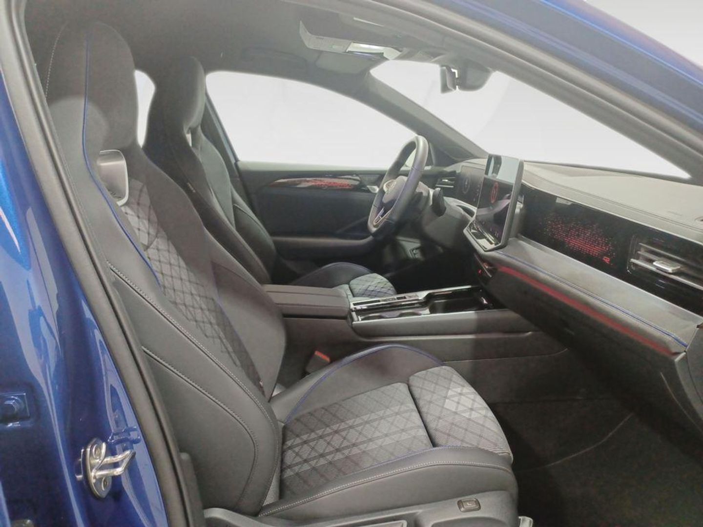 Volkswagen Passat Variant R-Line eHybrid PHEV 200 kW (272 CV) DSG