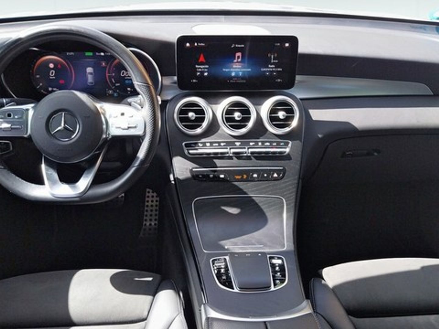 Mercedes-Benz GLC Coupé 300 e 4Matic 235 kW (320 CV) Gris Plata SUV
