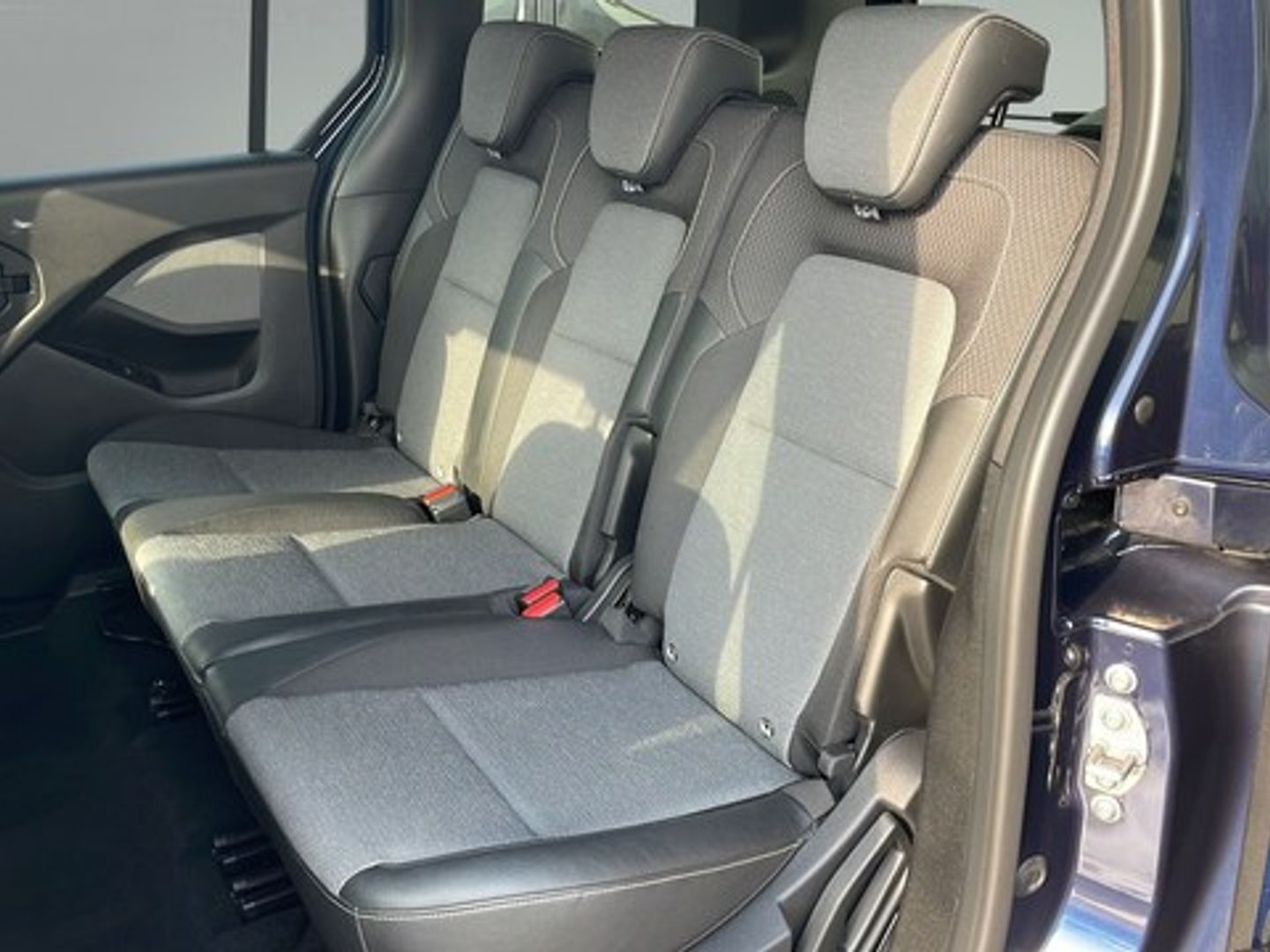 Renault Kangoo Combi E-TECH 22kW Techno L1 90 kW (122 CV) Azul Combi