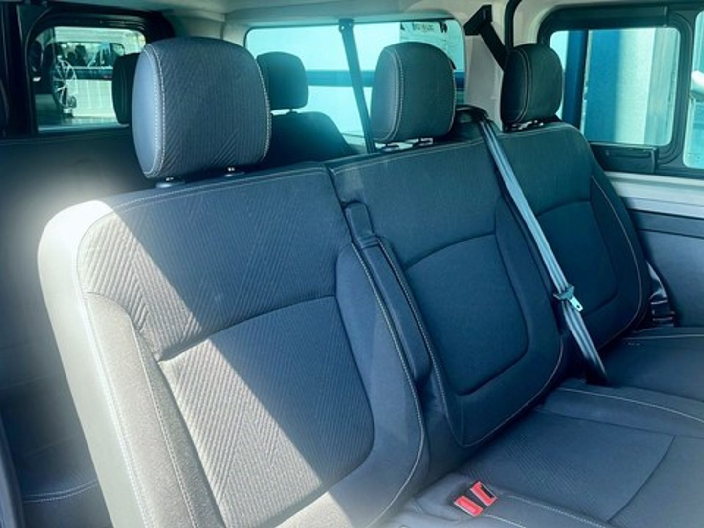 Renault Trafic Equilibre Largo Energy Blue dCi 125 kW (170 CV) EDC Gris Combi