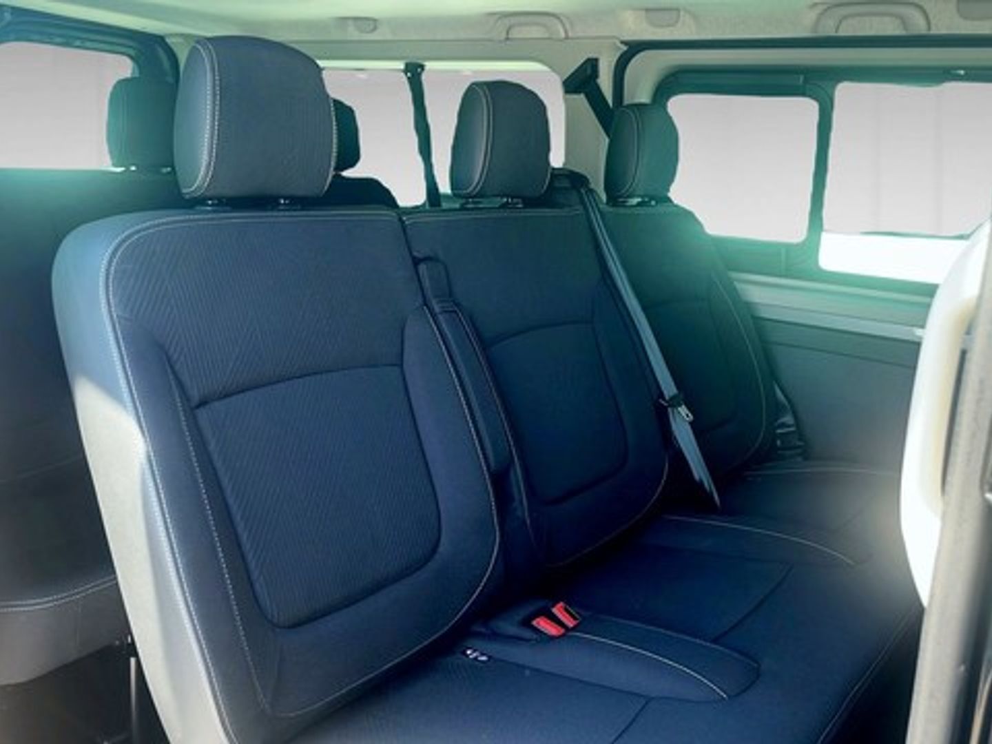 Renault Trafic Equilibre Largo Energy Blue dCi 125 kW (170 CV) EDC Gris Combi