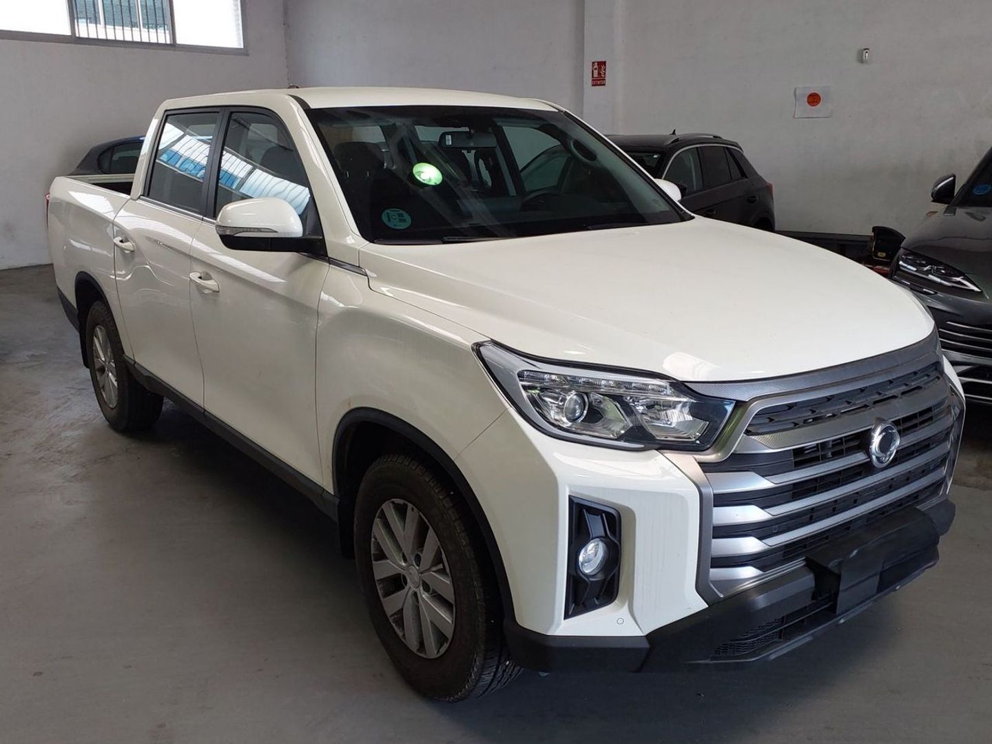 Ssangyong Musso Sports D22DTR Pro 4x4 149 kW (202 CV) Blanco All Terrain / Pick-up