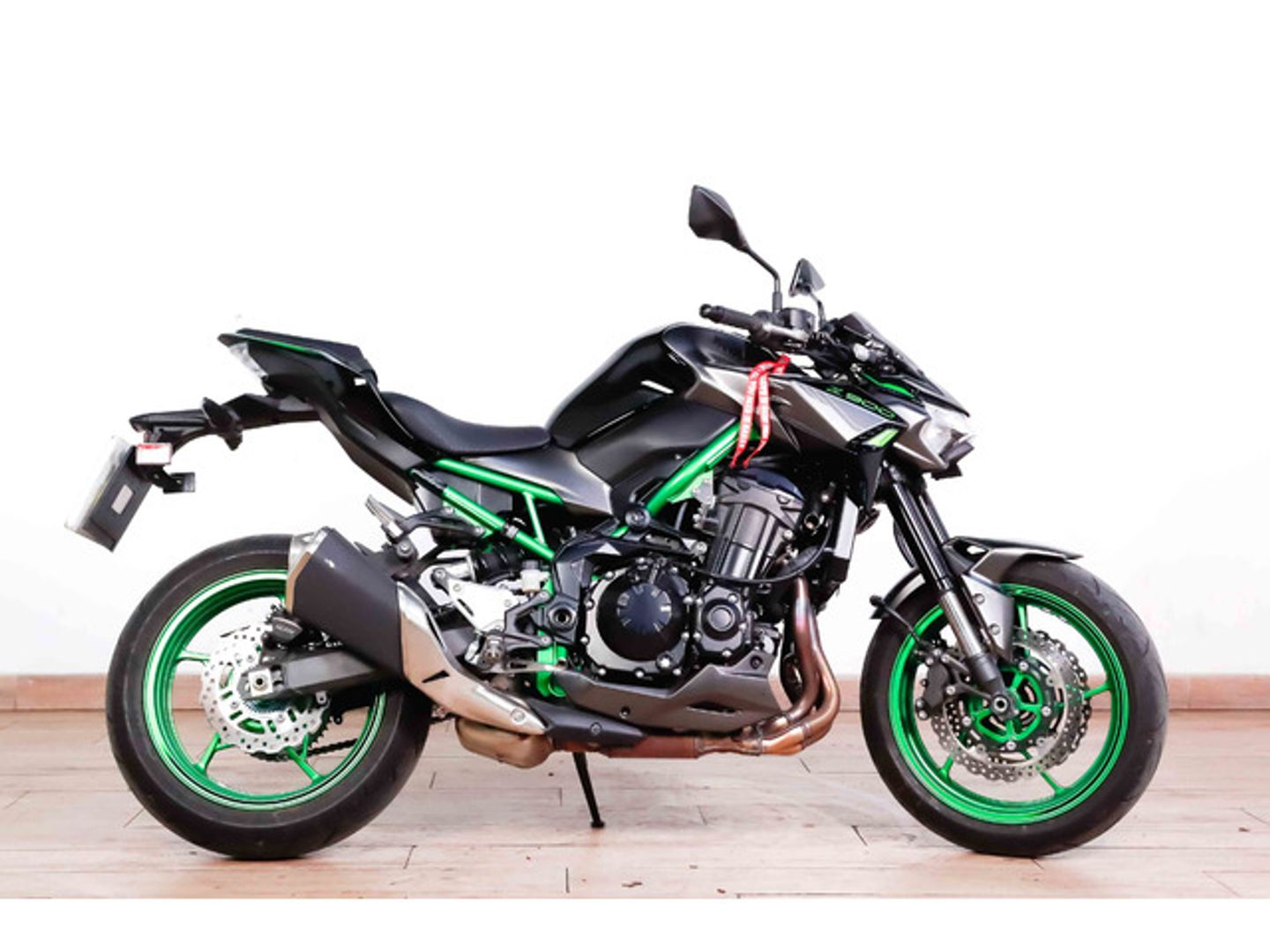 Kawasaki Z900 Negro Motorcycle