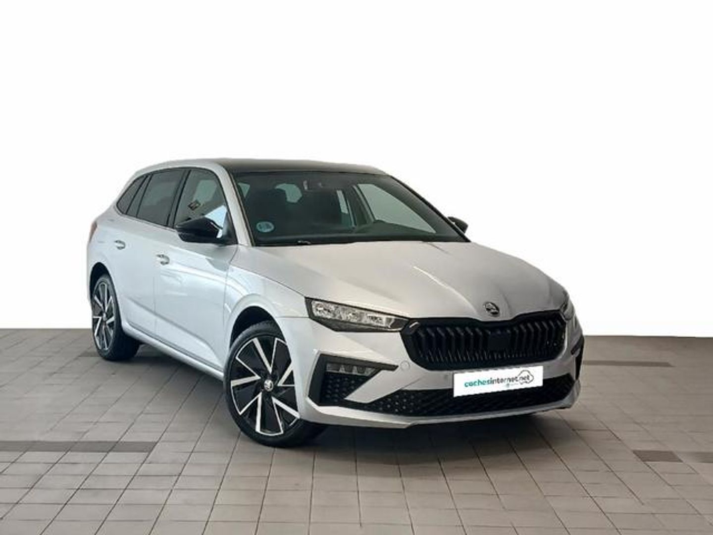 Skoda Scala 1.5 TSI Design DSG 110 kW (150 CV) Gris Plata Sedan