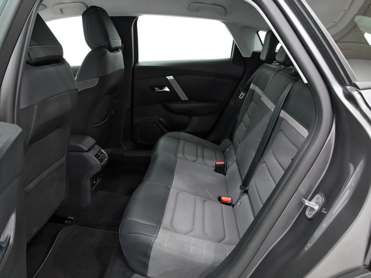Citroen C4 X PureTech 130 S&S Plus EAT8 96 kW (131 CV)