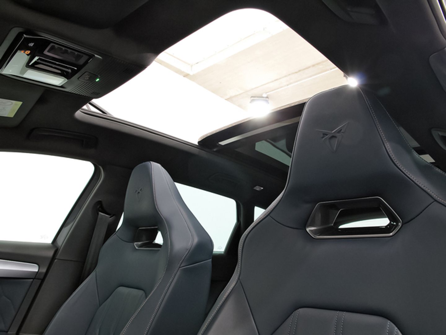 CUPRA Leon Sportstourer 2.0 TSI VZ 4Drive DSG 228 kW (310 CV)