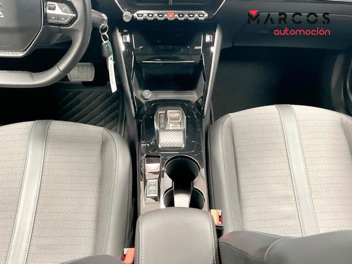Peugeot 2008 PureTech 130 S&S Allure Pack EAT8 96 kW (130 CV)