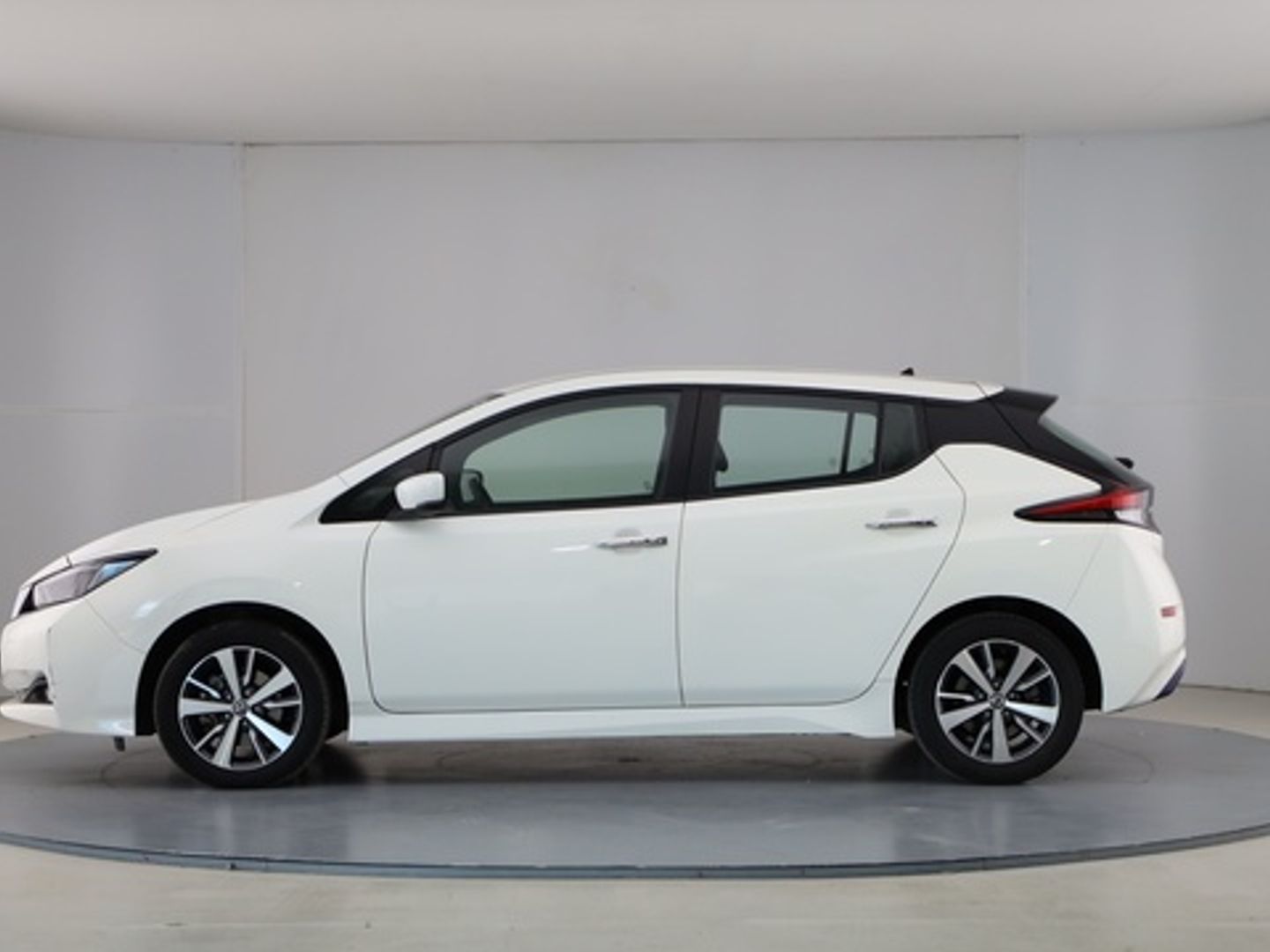 Nissan Leaf 40kWh Acenta 110 kW (150 CV)