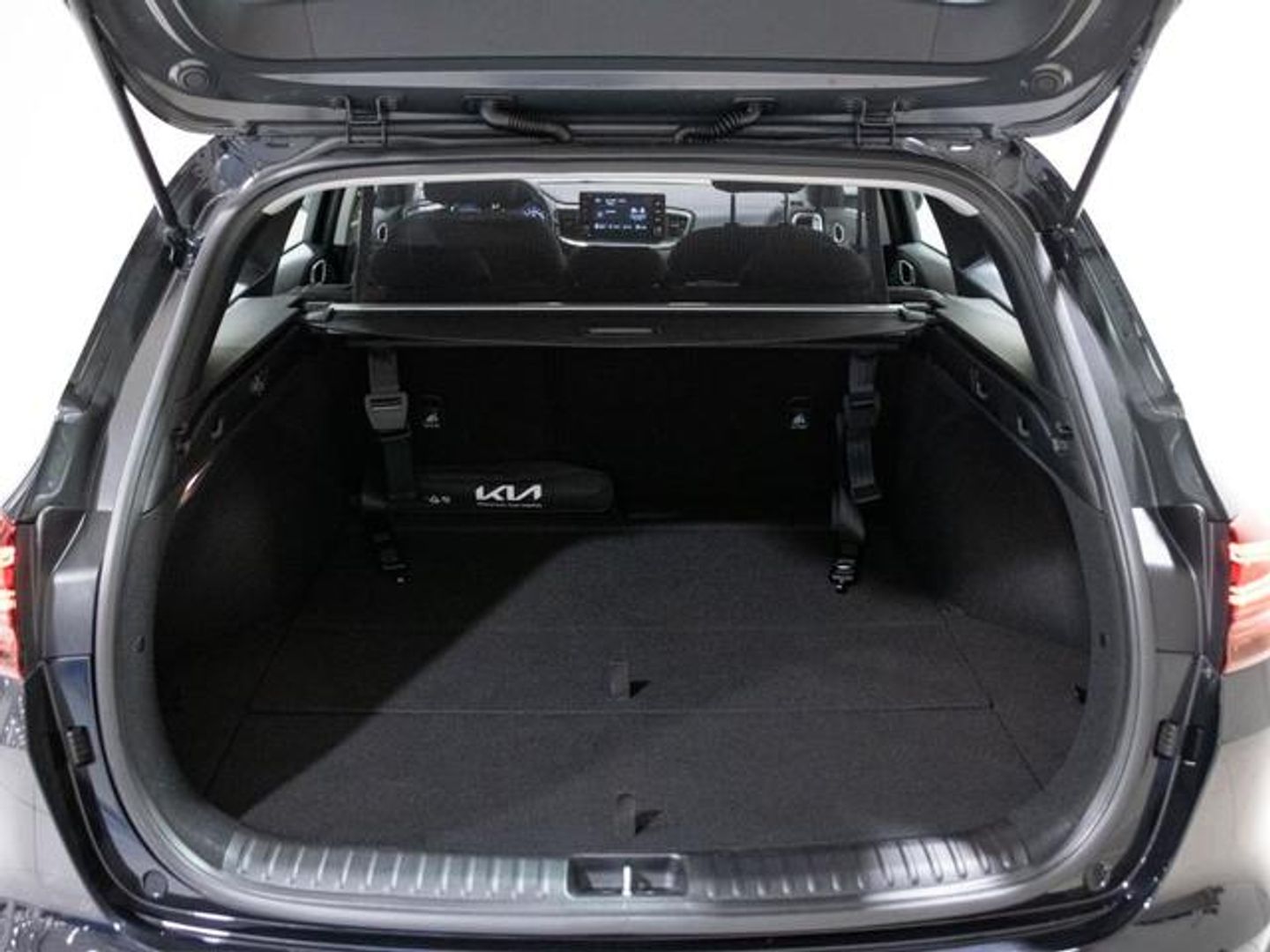 Kia Ceed Tourer 1.6 MHEV iMT Drive 100 kW (136 CV)