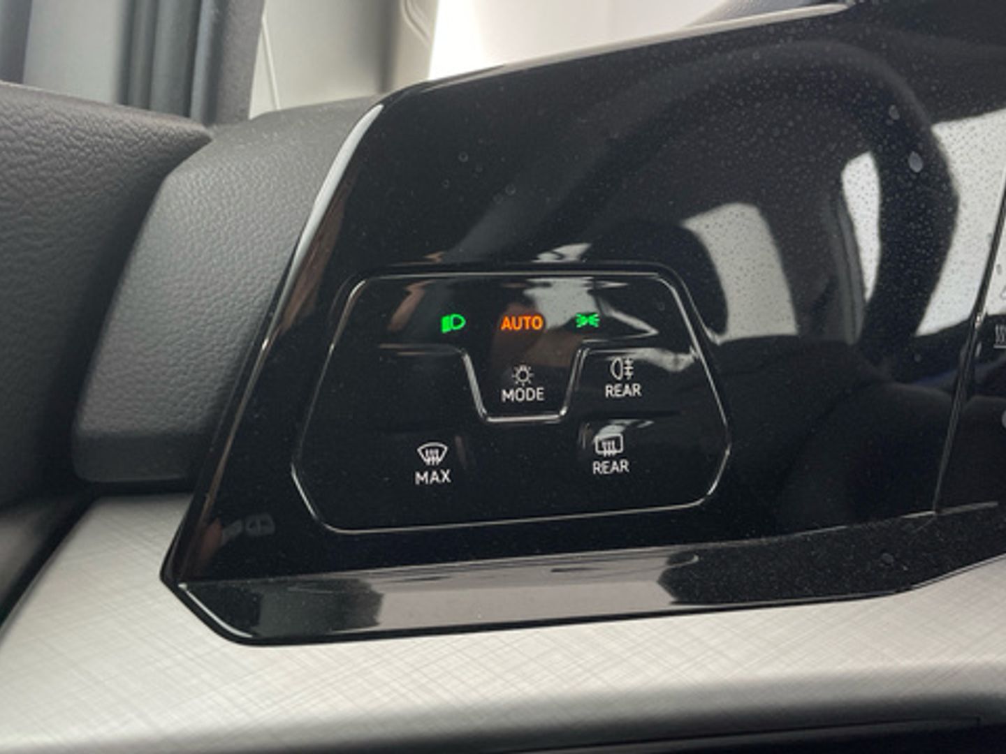 Volkswagen Golf Variant Life 2.0 TDI 85 kW (115 CV)