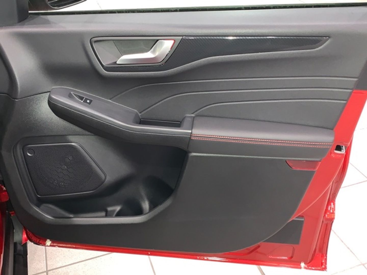 Ford Kuga 2.5 Duratec FHEV ST-Line Auto 140 kW (190 CV)