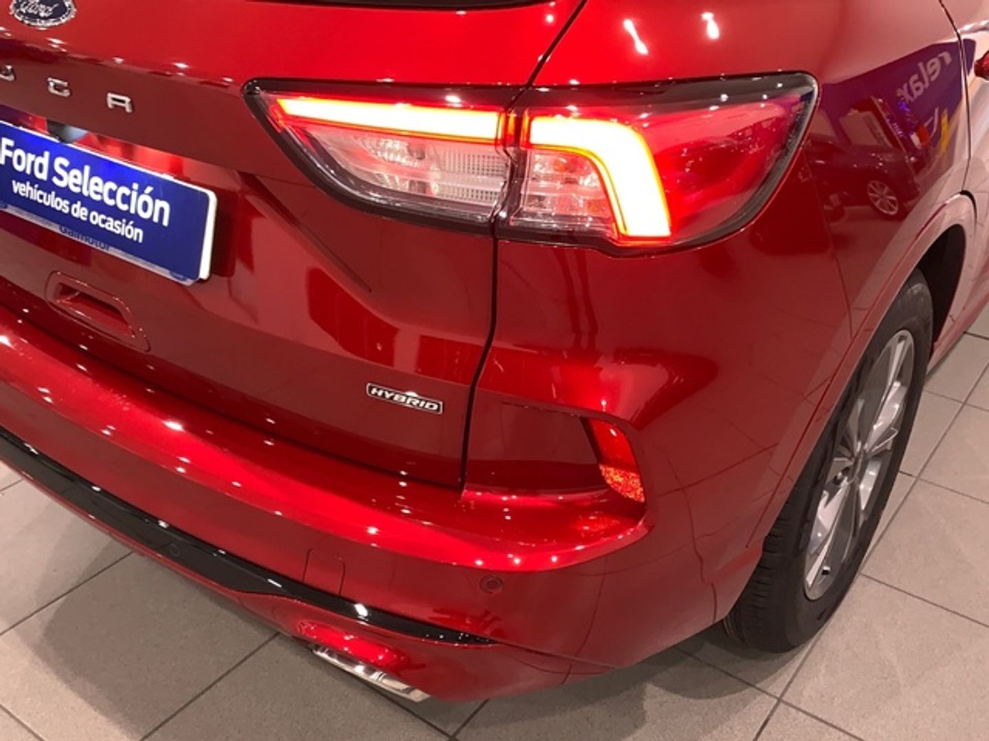 Ford Kuga 2.5 Duratec FHEV ST-Line Auto 140 kW (190 CV)