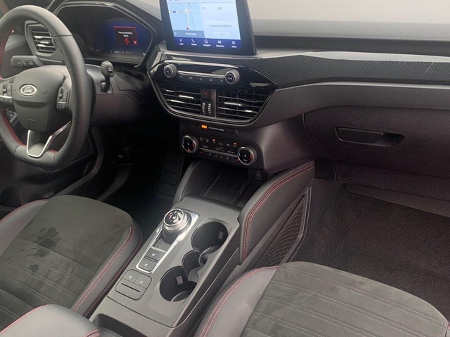 Ford Kuga 2.5 Duratec FHEV ST-Line X 4x2 Auto 140 kW (190 CV)
