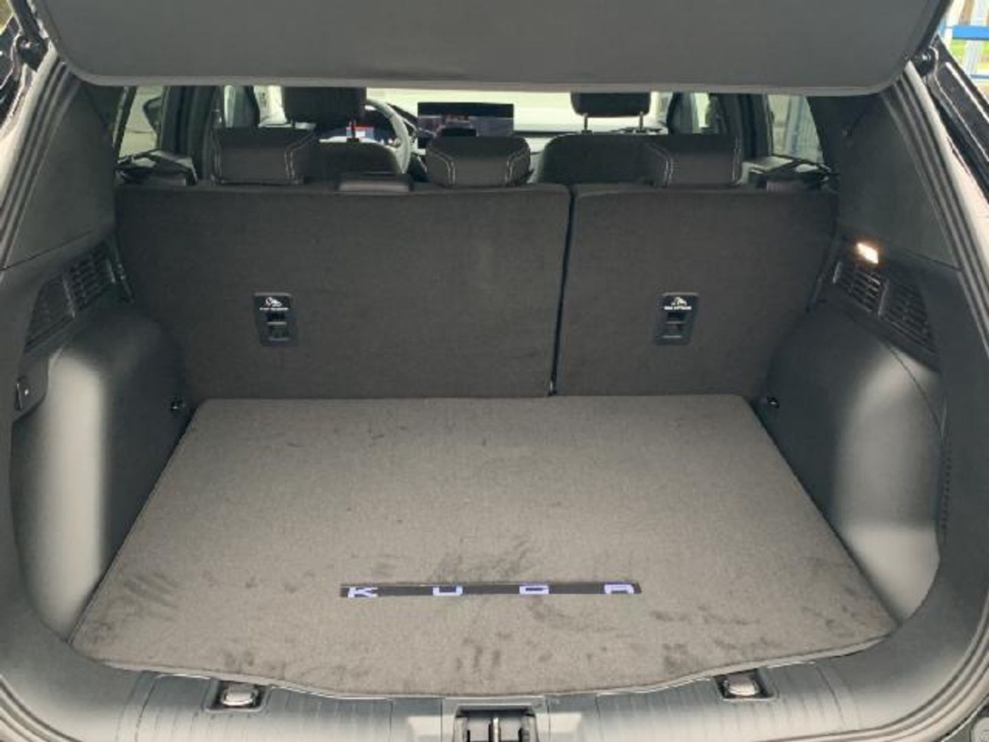 Ford Kuga 2.5 Duratec FHEV Active Auto 132 kW (180 CV)